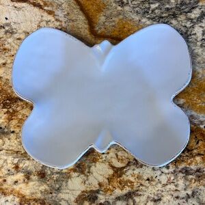 Vietri Italian Servewear Periwinkle/Light Blue Butterfly-Shaped Dish
